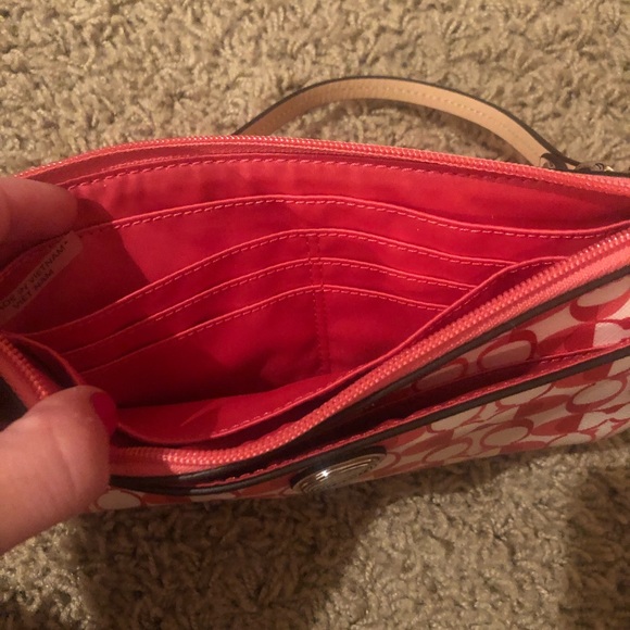 Coach pink wristlet purse or wallet, NWT & box - Picture 5 of 6